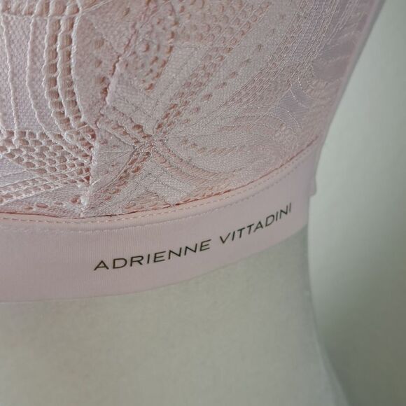 Adrienne Vittadini Bra Peachy Pink Lace Padded Adjustable Straps Sports Bra 36B - Picture 3 of 10